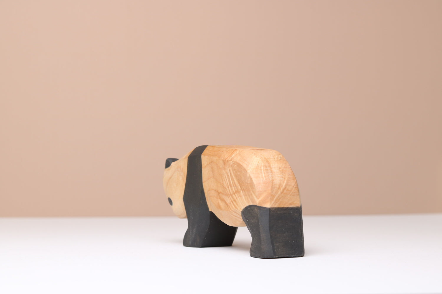 Big Walking Panda-Wavy Grain
