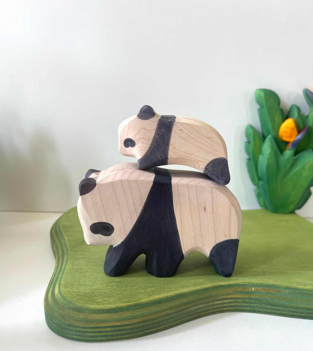 Walking Pandas (Set of 2)